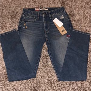 Levi’s High Rise Skinny High Hopes